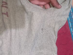Grey T-shirt 👀