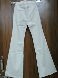 H&amp;M off white Flared Denim Jeans