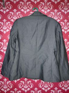 Gray Blazer - Le Suit
