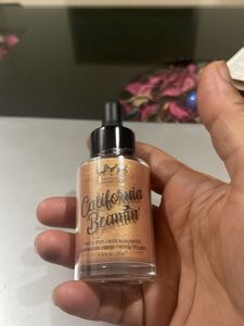 NYX California Beamin' Highlighter