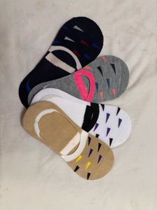 Pair Of Socks With 4 Basic Colour