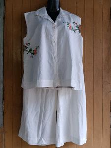 Vintage White Embroidered Lounge Set