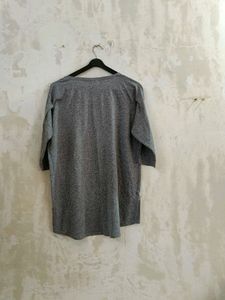 OVER SIZED GREY TOP