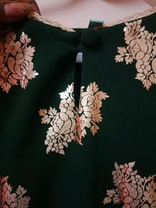 Janasya Brand Golden Printed Flawless Kurta