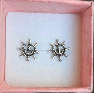 Silver Studs Earrings