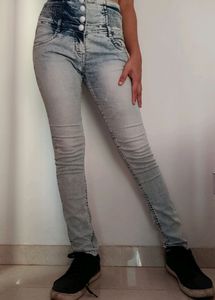 Light Blue Washed Denim  Skinny Jeans(Women)
