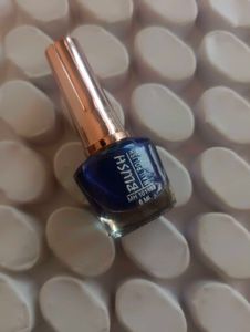 NAIL POLISH NAVY BLUE