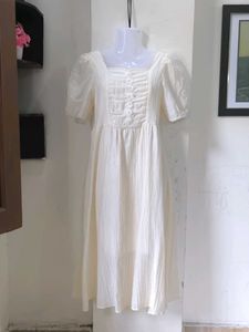 White Puff Sleeve Dress(No Return)