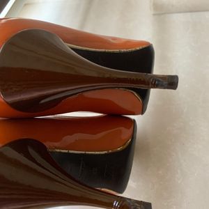 Louis Vuitton Peep toes