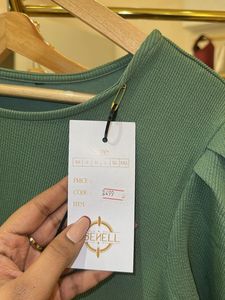 Green Puff Sleeve Midi Dress