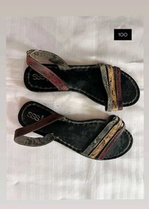 Women Flat Footwear