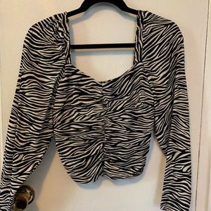 H&amp;M Zebra Print Ruched Puff Sleeve Top