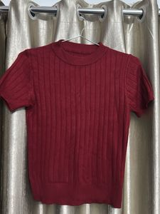 Chic Maroon Ribbed Crop Top