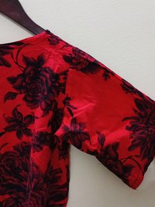 Red ♥️ Floral Crop Top