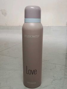 Studio West LOVE WOMAN Body Spray