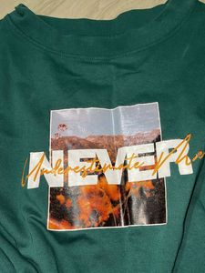 Green Sweatshirt