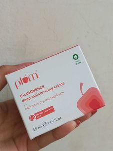 Plum E luminence Deep Moisturising Creme