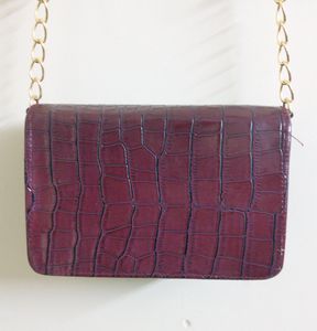 Slingbag Crocodile PU Maroon Pattern