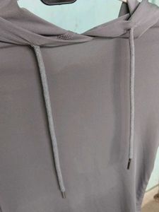 Grey Hooded Top ✨️