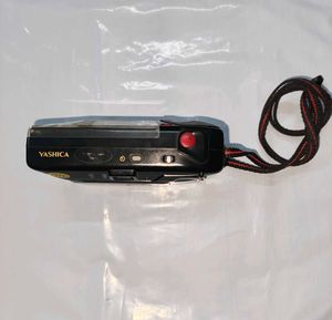 Yashica Ninja Star II Vintage film Camera 📷