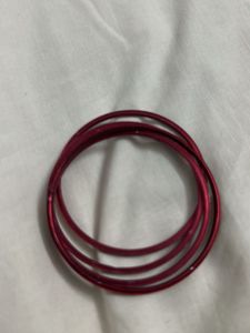 Women&#39;s bangles