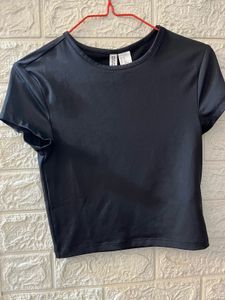 Black Basic Tee