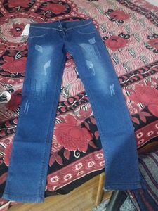 New And Good Jeans For Girl