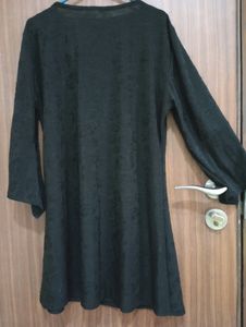 Sleek Black Shape Show Top