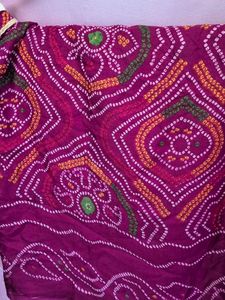 Elegant Green Bandhani Dupatta