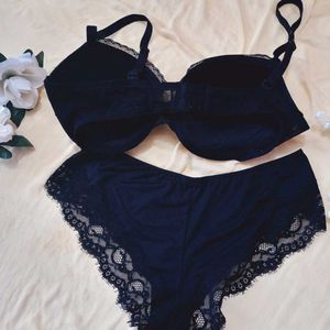 Black Lace Lingerie Set