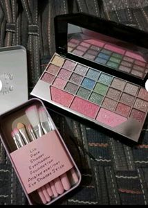 Combo Of Makeup Kit, Makeu Brush, Blender