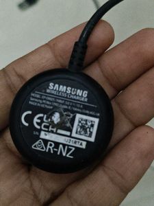 Samsung hand watch charger