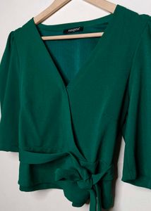 Chic Green Wrap Top - Perfect for any occasion