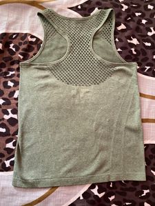 gym wear light olive tee