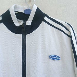 Branded Zipper Upper (M)