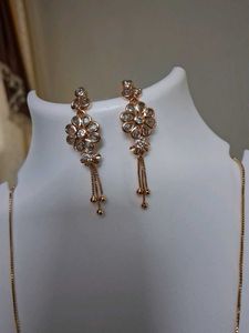 Gold Polish Cain With Earrings