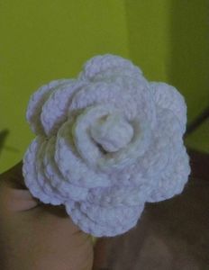 CROCHET ROSE FLOWER BOUQUET