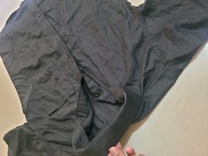 Black Short Sleeve Button-Down Shirt