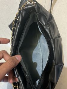Black Chain Shoulder/sling Bag