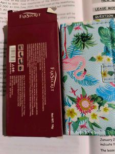 FabSecret Eyeshadow Palette &amp; Floral Wallet