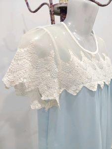 Cute Blue &amp; Lace Top