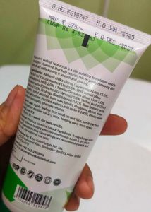 Kulsum&#39;s Kaya Kalp Walnut Scrub