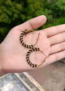 4 Earings Set With a Cute Seashell Bracelet