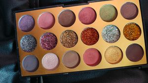 Glitter Eyeshadow Palette