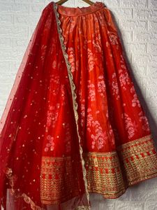 Orange Red Lehghe