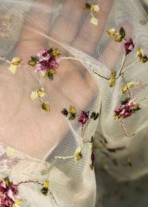 Forever 21 Floral Embroidery 🪡 Off White Skirt
