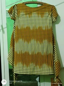 fashionable girl&#39;s top cape - plaid checked