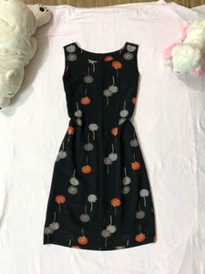 Gorgeous 😍 Floral Print Sleeveless Dress