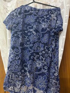 Beautiful mesh top with inner slip attached