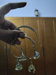 Jimiki Hanging Bangles